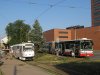Poslední dny provozu autobusové smyčky Zvonařka ilustrují snímky z 11. 6. 2018 (souprava tramvají linky 12 evid. č. 1609+1621 a Citelis evid. č. 2621 linky 61), z 22. 6. 2018, kdy ze smyčky vyjíždí Urbanway evid. č. 2026 linky 60, a z 29. 6. 2018 – při provozní přestávce ve smyčce jsou zvěčněny autobus linky 61 (evid. č. 2370) a vozy Crossway linky 702 dopravce BDS–BUS. Foto © Jiří Mrkos a Ladislav Kašík.

