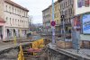 Nadále pokračuje rekonstrukce inženýrských sítí na Cejlu mezi Zábrdovickým mostem a Vranovskou ulicí – pohled od křižovatky s Vranovskou ulicí je z 27. 12. 2018. V těsném sousedství Zábrdovického mostu byla v březnu instalována nová lávka pro pěší – na snímku z 28. 2.2019 jsou zachyceny připravené opěrné patky pro montáž lávky, fotografie z 25. 3. 2019 již zvěčnila lávku na svém místě. Foto © Ladislav Kašík, Jiří Mrkos a Libor Čuma.